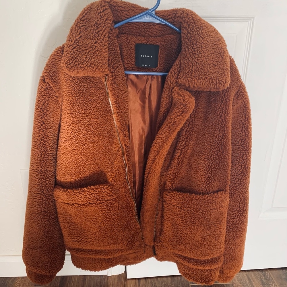 Brown sherpa jacket in size XS